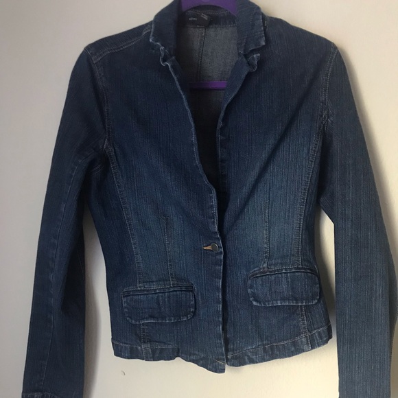 ⭐️DRESSY JEAN JACKET⭐️ - Picture 1 of 3